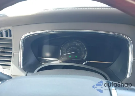 2015 Lincoln Navigator L from USA, damaged, VIN 5LMJJ3JT1FEJ10104